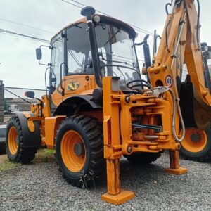 RETROEXCAVADORA VENIERI 8.23E (TM) - U$120.000 + IVA