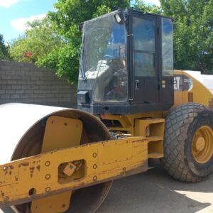 COMPACTADOR CATERPILLAR® CS533 (TM) - U$75.000 + IVA
